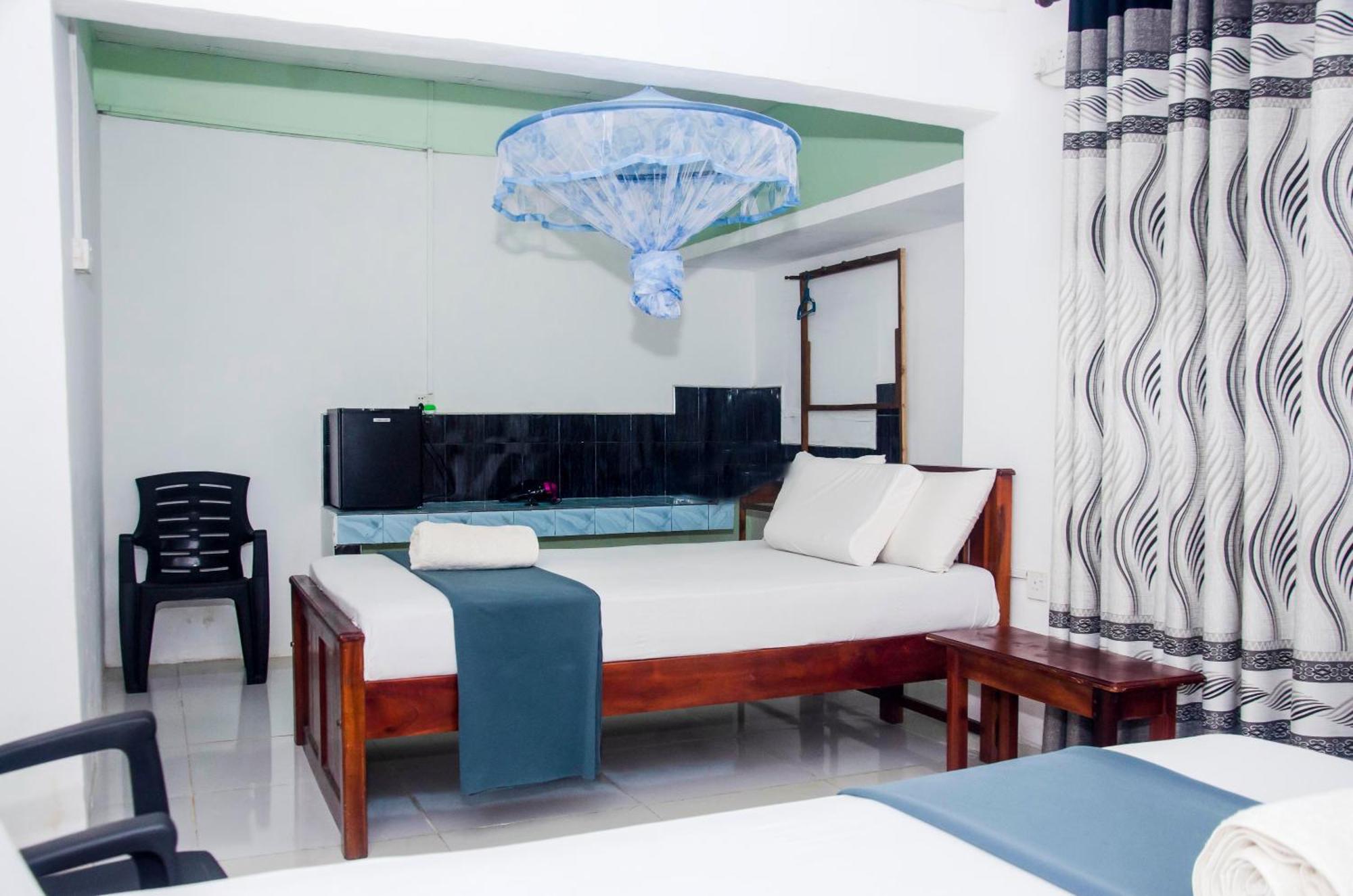 Triangle Home Stay Dambulla Exteriör bild