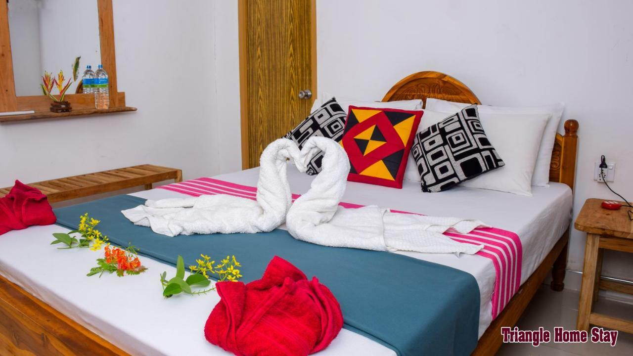 Triangle Home Stay Dambulla Exteriör bild